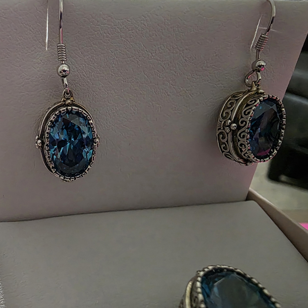 NEW NEVER WORN. Elegant Blue Apatite simulant Gemstone Earrings and Ring Set - Picture 5 of 5